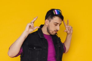 „Vienuolika raidžių“ – nauja interneto žvaigždės „2Kvėpavimas“ daina