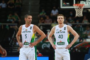 Pirmoji Lietuvos rinktinės pergalė – yra už ką pagirti, tačiau reikia atkreipti dėmesį: „Dėl to mus baudžia metai iš metų“