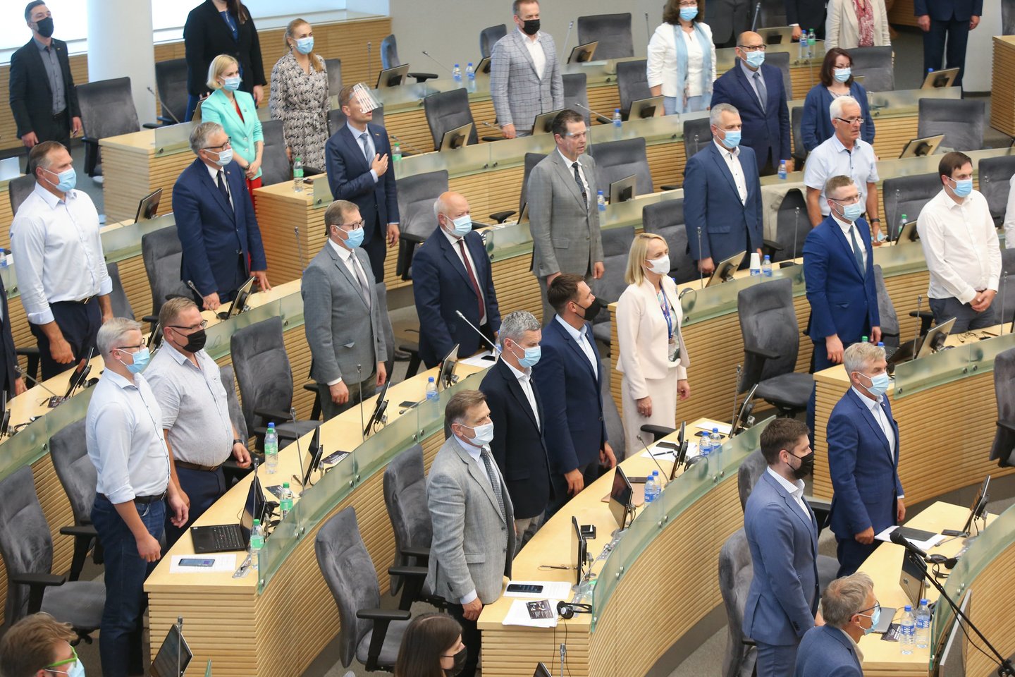 Įveikę pavasario sesijos darbotvarkę, parlamentarai užbaigė sesiją.<br>R.Danisevičiaus nuotr.