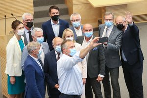 Parlamentarai užbaigė pavasario sesiją, V. Čmilytė-Nielsen priminė partnerystės įstatymą