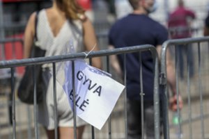 Pasiskiepyti į Ukmergę atvykusi pora sukėlė sumaištį – teko įsikišti net pašaliniam lankytojui