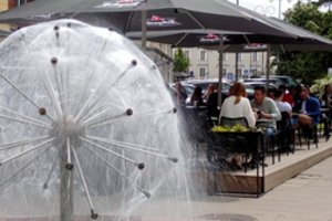 Verčiasi per galvas, kad spėtų persitvarkyti: „Tarsi sakytų: išlošėte milijoną, bet ar spėsite jį atsiimti iš banko?“