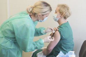 Atkreipė dėmesį į svarbų skiepijimo skaičių: latviai ir estai turėtų mums labai pavydėti