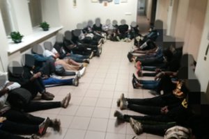 Lietuvą šturmuoja neteisėti migrantai iš Baltarusijos: per praėjusią parą sulaikyta 150 asmenų