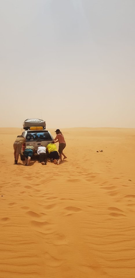 Dešimt keliautojų po autoritarinį Čadą buvo sulaikyti taip ir nepasiekę galutinio maršruto taško.<br>Asmeninio albumo nuotr.