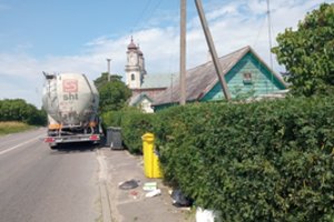 Nevaldomo vilkiko vairuotojas sugalvojo, kaip paerzinti gyventojus – žmonės nedelsdami iškvietė policiją