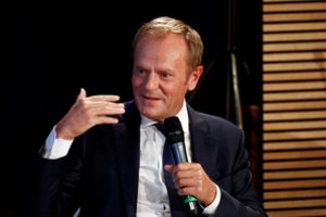 Buvęs Lenkijos premjeras D. Tuskas grįžta į savo šalies politikos priešakį