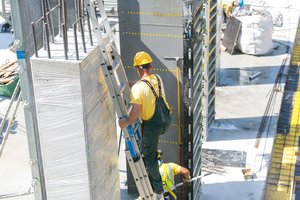 Lietuvoje nebėra kam dirbti: verslas skundžiasi darbuotojų trūkumu, pastarieji – dideliu krūviu ir maža alga