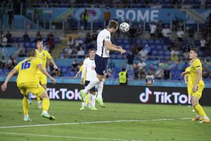 Anglija pateko į Europos čempionatų istoriją – tiek įvarčių galva dar niekas nebuvo įmušęs