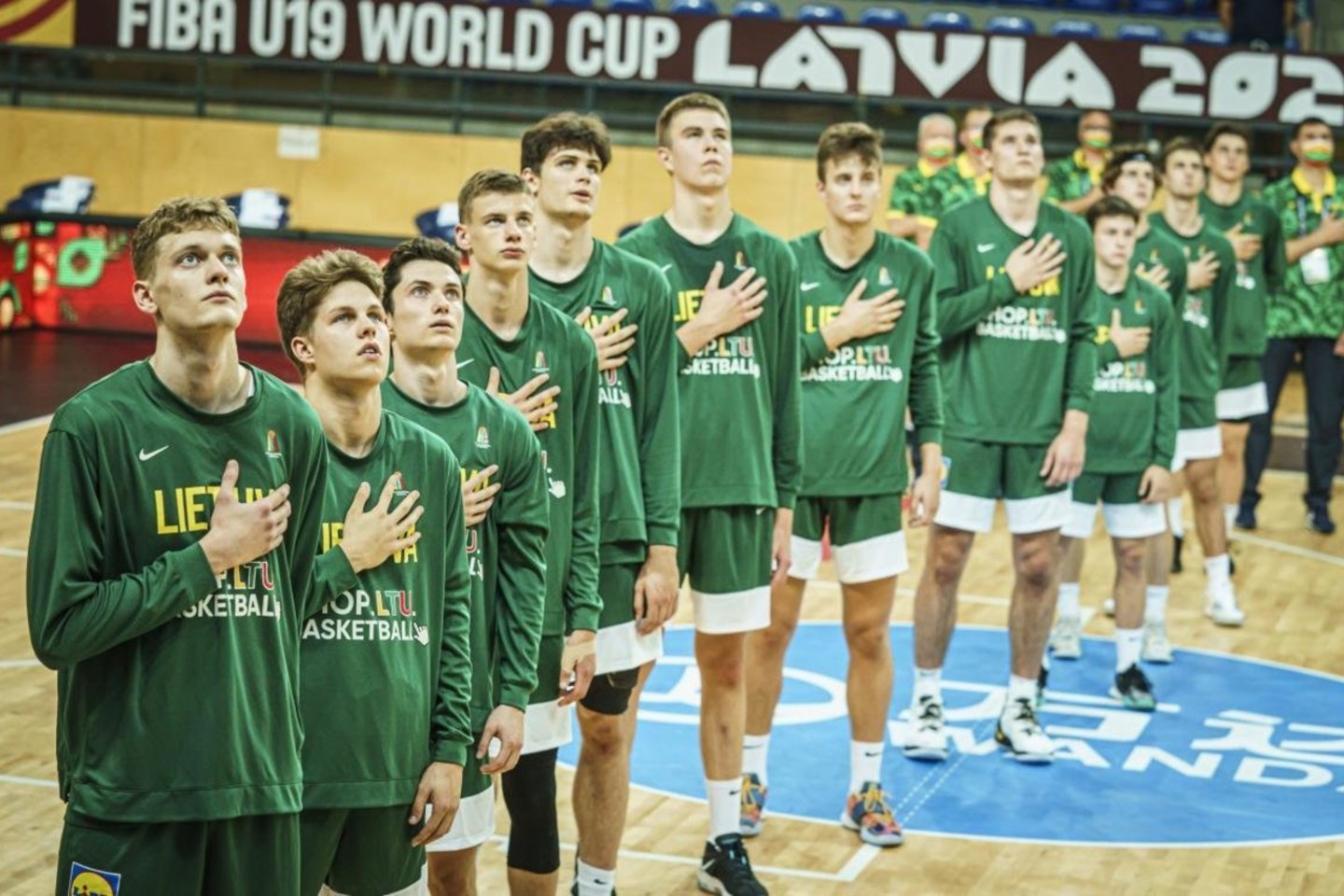 Lietuvos 19-mečiai įveikė Senegalo ekipą.<br>FIBA nuotr.