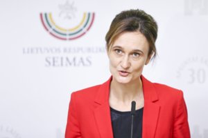 Dėl migrantų krizės ketinama ateinančią savaitę šaukti neeilinę Seimo sesiją