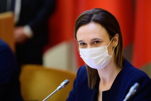 V. Čmilytė-Nielsen: ruošiantis mokyklų atvėrimui, reikia skatinti moksleivių skiepijimą