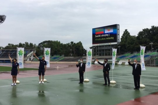 Kelionė Japonijoje prasideda: Lietuvos atstovai įsikūrė Hiracukoje