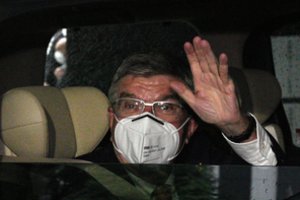 Į Tokiją atvykęs IOC vadovas Th. Bachas turės pasėdėti viešbutyje – olimpiada Japonijoje bus uždariausia per visą istoriją