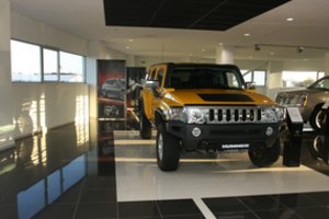 Lietuvių taikiniu tapęs Estijos verslininkas vos neprarado automobilio „Hummer“