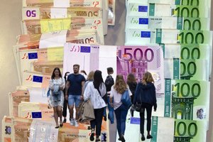 Skylė biudžete – milžiniška: jai užlopyti nepakaks nė 4 milijardų eurų