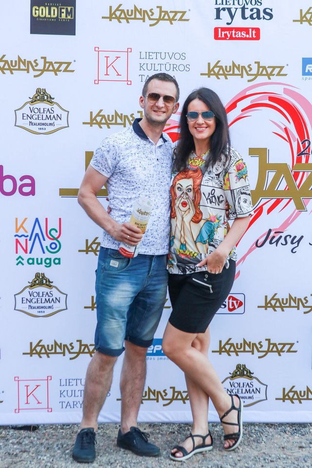 Bendrovės „Volfas Engelman“ marketingo direktorius Mantas Matukaitis su žmona Aiste.<br> G.Bitvinsko nuotr.