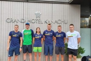 Olimpinė plaukimo rinktinė išbandė baseiną Hiracukoje