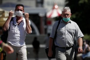 Rusija vėl fiksavo per 25 tūkst. naujų COVID-19 atvejų, paros mirusiųjų skaičius – didžiausias nuo pandemijos pradžios