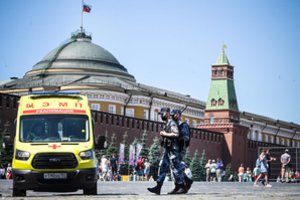 Rusijoje – per 25 tūkst. naujų COVID-19 atvejų, mirė 749 užsikrėtę žmonės