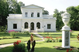 Šilutės rajone parduodami Vilkėno dvaro sodybos rūmai