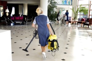 Laisvų darbo vietų skaičius pasiekė 30 metų rekordą: itin reikia kelių profesijų darbuotojų