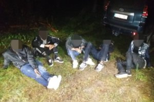 Į Lietuvą pateko dar šešios dešimtys migrantų 