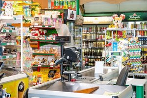 Kainų pasiutpolkė nesustoja: 50 proc. pabrangę maisto produktai toliau brangs