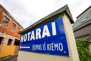 Neįtiko notarų paslaugų įkainių nustatymas: tai panaikina galimybę konkuruoti