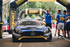 Palanga jau alsuoja „Aurum 1006 km lenktynių“ ritmu: daugėja galingų automobilių