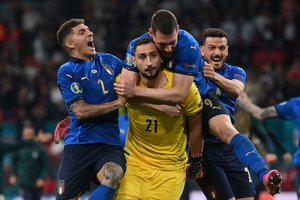 Geriausias „Euro 2020“ futbolininkas keliasi į PSG gretas