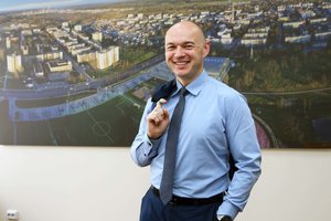 Opozicijos atstovai vėl registravo Konstitucijos pataisą dėl tiesioginių merų rinkimų