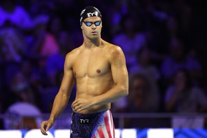 JAV plaukimo rinktinės narys prisipažino – prieš olimpiadą atsisakė COVID-19 vakcinos