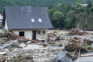 Vokietijoje potvynių ir audrų aukų padaugėjo iki 42: vis dar yra dingusių