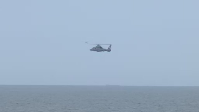 Karinių jūrų pajėgų atstovai: šią vasarą sraigtasparniu teko gelbėti ne vieną