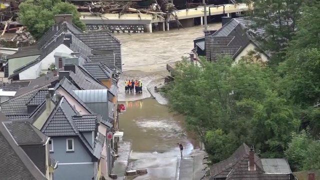 Vakarų Europą siaubia potvyniai: Vokietija prakalbo apie klimato kaitą