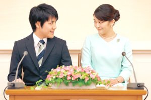 Princesės meilę įkalino tradicijos: dėl jaunikio laukia pritarimo iš visos tautos