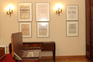 Jašiūnų dvaras lankytojus pasitinka istorinių eksponatų paroda