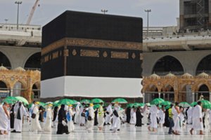 Mekoje maldininkai ruošiasi antrajam hadžui per COVID-19 pandemiją