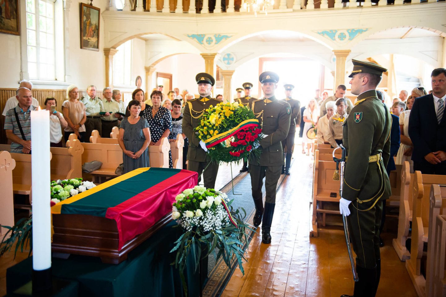 Sekmadienį palaidotas Prisikėlimo apygardos štabo skyriaus viršininkas Pranciškus Prusaitis-Lapė Gudžiūnų kapinėse, Kėdainių rajone.<br>A.Pliadžio/KAM nuotr.