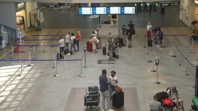 Verta sunerimti: laiku neatsiimti oro uoste palikti daiktai yra perduodami VMI