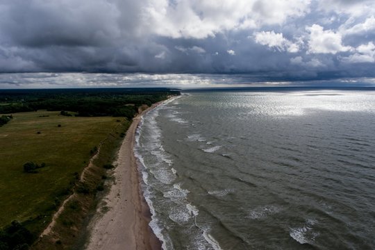Sinoptikai praneša: ateinančią savaitę galėsime džiaugtis lietuviškai vasarai būdingi oru