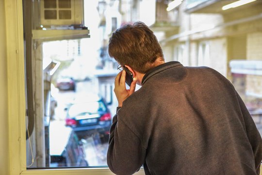 Girtas vyras melagingai pranešė apie užminuotą oro uostą