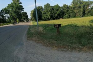 Gyventojai nusprendė pašmaikštauti: sumeistravo trikojį