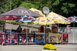 Prastovose dar yra daugiau nei 2 tūkst. įmonių