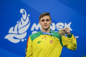 Europos gimnastikos čempionas R. Tvorogalas dar neturi kur sukabinti medalių – laiko maiše