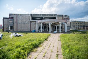 Sostinės Saltoniškėse apleistą pastatą keis didesnis – kils 5 aukštų verslo centras