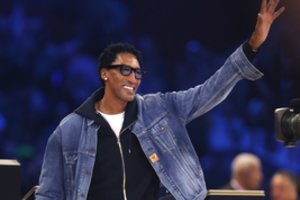 Buvusi NBA žvaigždė S. Pippenas pasiūlė stebėti olimpines žaidynes jo rezidencijoje vos už 92 dolerius