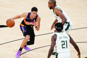 Tik 8 žaidėjus į Tokiją atsivežusi JAV krepšinio rinktinė po NBA finalo sulauks papildymo