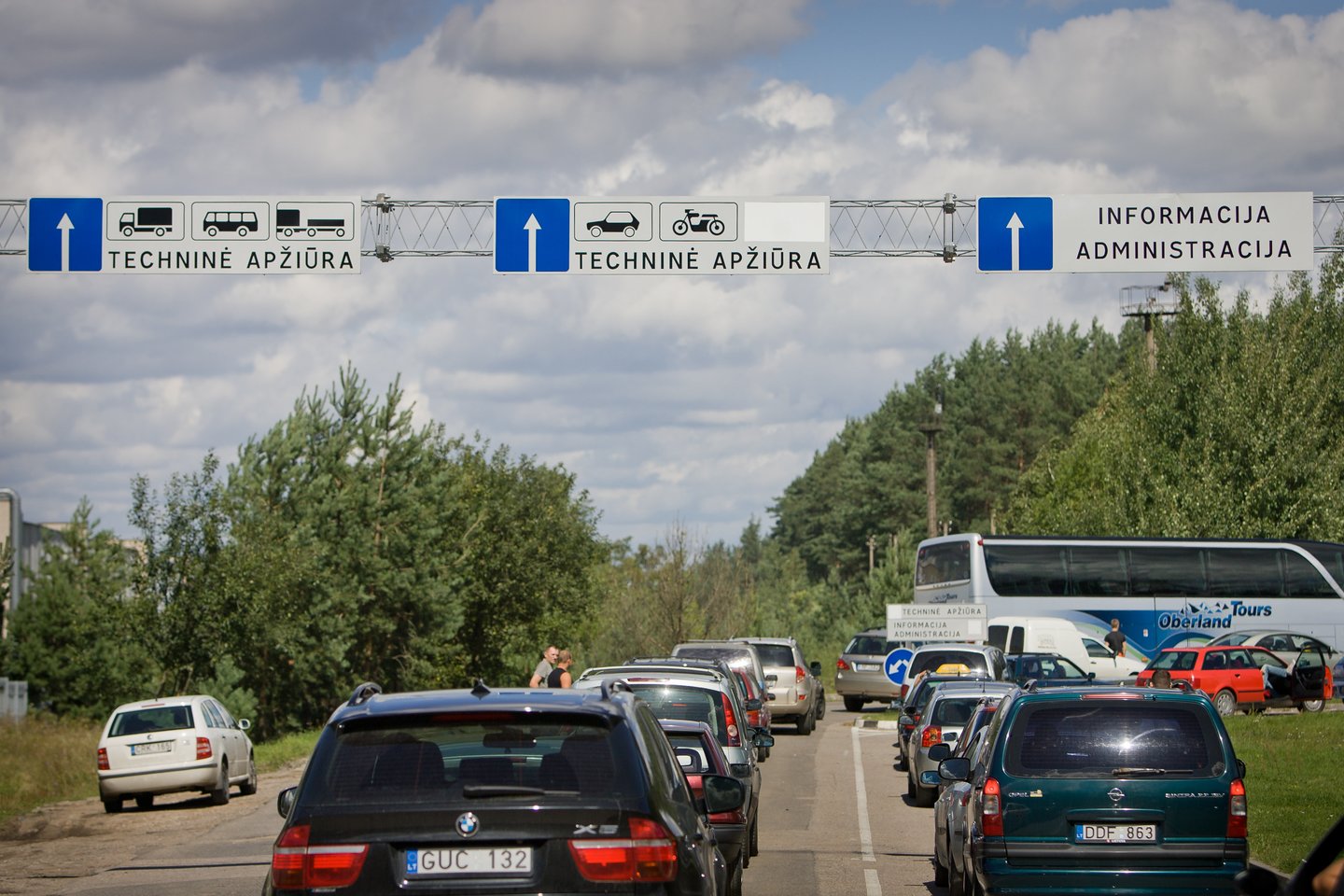 Paaiškino, kokiems automobiliams bus taikomas automobilių taršos mokestis